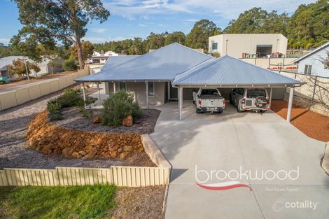15 Darkan St, Mundaring, WA 6073