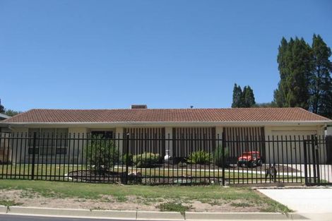 Property photo of 21 Wakefield Crescent Redwood Park SA 5097