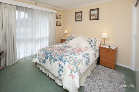 Property photo of 17 Bourke Road Cranbourne VIC 3977