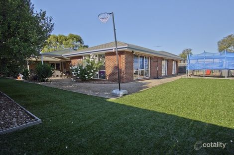 Property photo of 15 Pineview Court Werribee VIC 3030