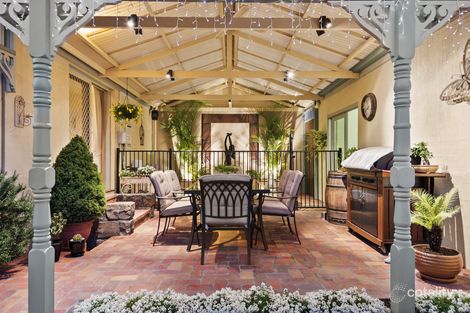 Property photo of 2 Hammerwood Green Beaconsfield VIC 3807