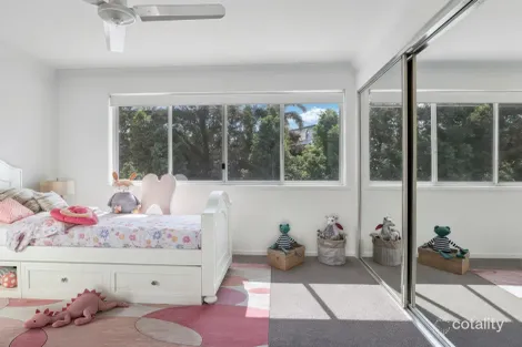 Property photo of 80/30 Taylor Place Mackenzie QLD 4156