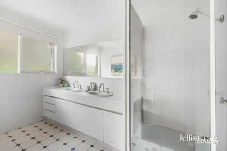 Property photo of 6 Aminya Place Briar Hill VIC 3088