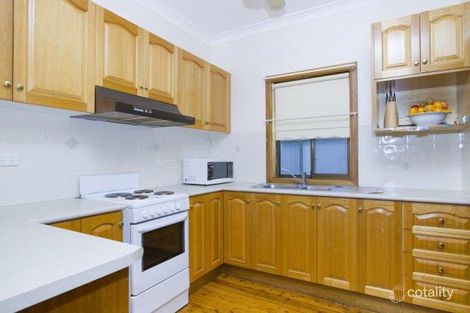 Property photo of 4 Reid Street Shellharbour NSW 2529