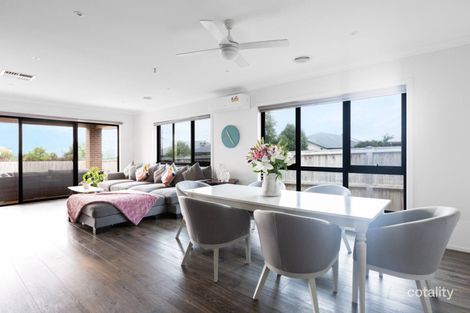 Property photo of 2 Frisk Close Ocean Grove VIC 3226