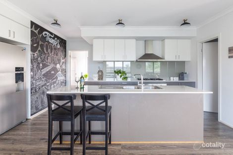Property photo of 2 Frisk Close Ocean Grove VIC 3226