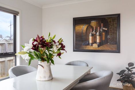 Property photo of 2 Frisk Close Ocean Grove VIC 3226
