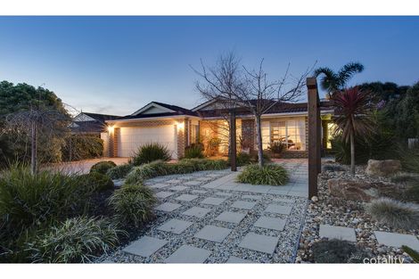 61 Palm Tree Dr, Safety Beach, VIC 3936