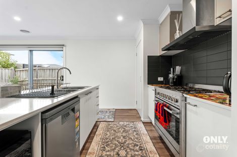 Property photo of 3 Jackwood Drive Clyde North VIC 3978