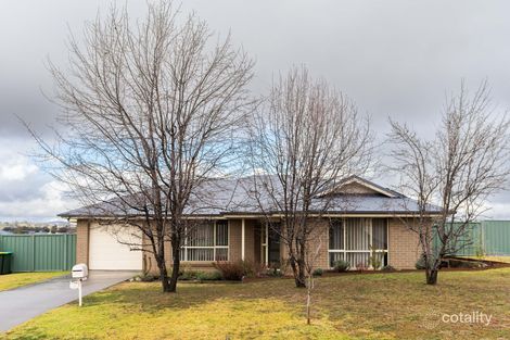 Property photo of 7 Quinlan Run Orange NSW 2800