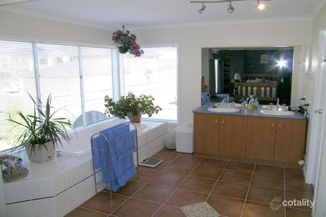 Property photo of 26 Langhorne Crescent Rowville VIC 3178