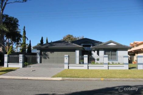 3 Arlunya Ave, Gorokan, NSW 2263