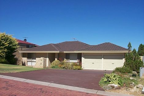 7 Maritime Tce, Coogee, WA 6166