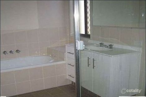Property photo of 16 Brushwood Circuit Forest Lake QLD 4078