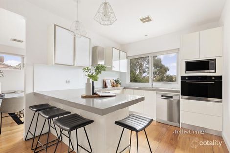 Property photo of 60 Hillsyde Parade Strathmore VIC 3041