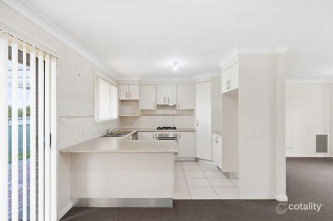 Property photo of 7 Quinlan Run Orange NSW 2800
