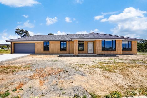 7 Evans Park Dr, Ararat, VIC 3377