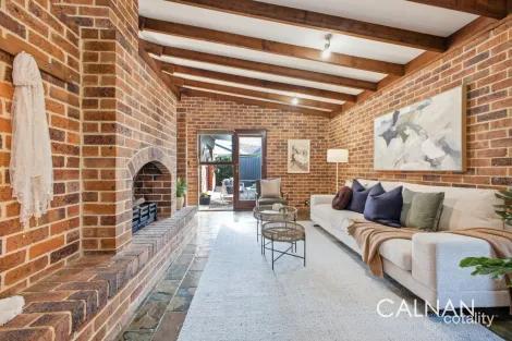 Property photo of 18 Gladstone Road Leeming WA 6149