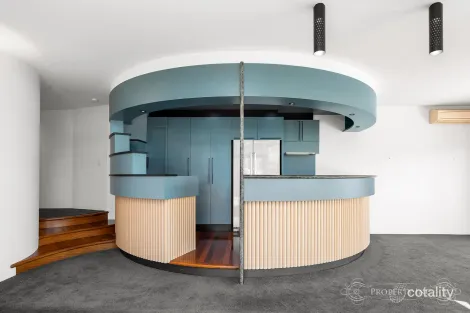 Property photo of 2/33 Hampstead Road Highgate Hill QLD 4101