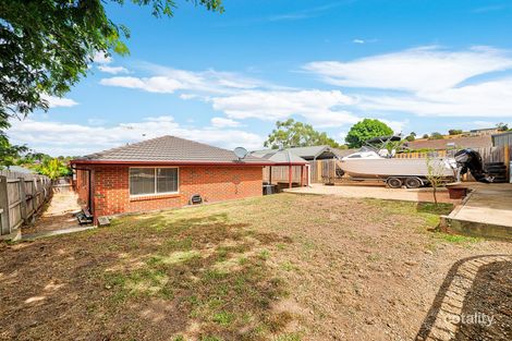 Property photo of 12 Donday Court Pakenham VIC 3810