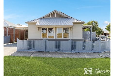 Property photo of 20 Stark Circuit Cranbourne East VIC 3977