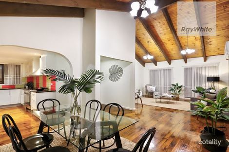 Property photo of 4 Lyre Court Gladstone Park VIC 3043