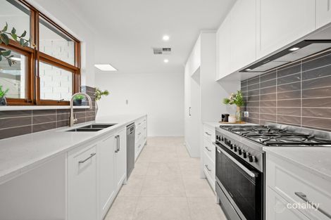 Property photo of 27 Minnipa Drive Hallett Cove SA 5158