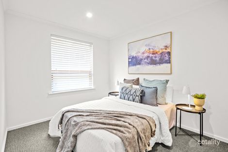 Property photo of 27 Minnipa Drive Hallett Cove SA 5158