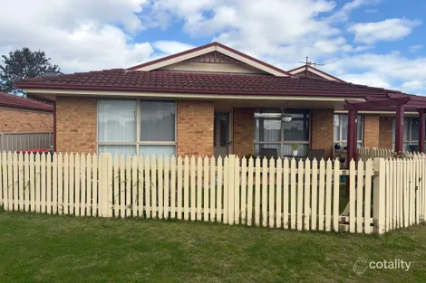 1/4 Sports Ave, Cessnock, NSW 2325