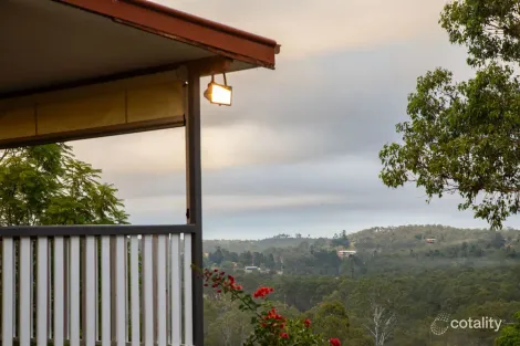 419 Russells Rd, Pine Mountain, QLD 4306