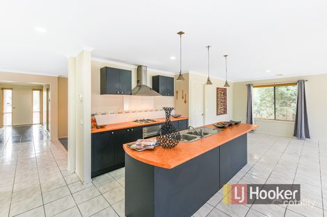Property photo of 7 Winton Retreat Cranbourne East VIC 3977