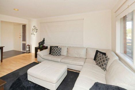 Property photo of 76 Landscape Drive Mooroolbark VIC 3138
