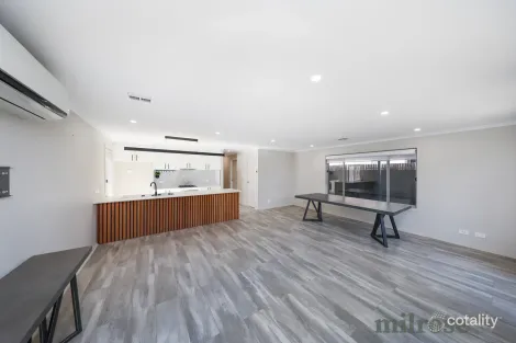 Property photo of 5 Jetty Road Werribee South VIC 3030