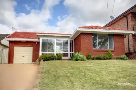 37 Rickard Rd, Unanderra, NSW 2526