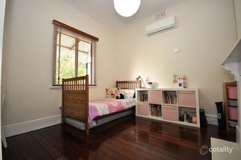 Property photo of 28 Tasman Street Mount Hawthorn WA 6016