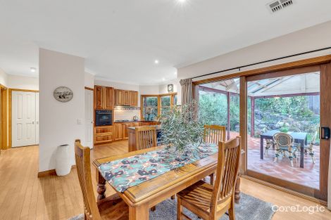 Property photo of 2 Bannon Avenue Sunbury VIC 3429