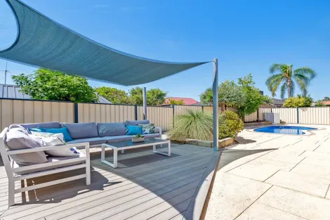 Property photo of 3 Chatham Pass Carramar WA 6031