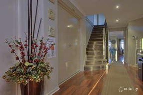 Property photo of 11 Spoonbill Street Berwick VIC 3806