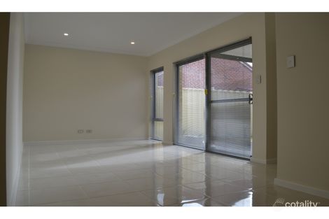 Property photo of 21 Nollamara Avenue Nollamara WA 6061