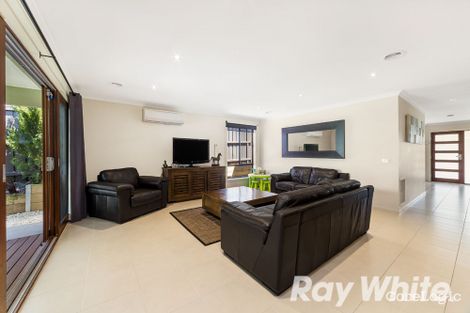 Property photo of 15 Drewett Circuit Croydon VIC 3136