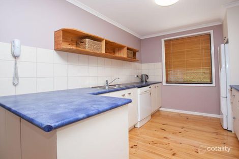 Property photo of 49 Cuthbert Circuit Wanniassa ACT 2903