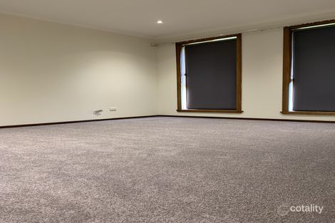 Property photo of 214 Victoria Drive Thomastown VIC 3074