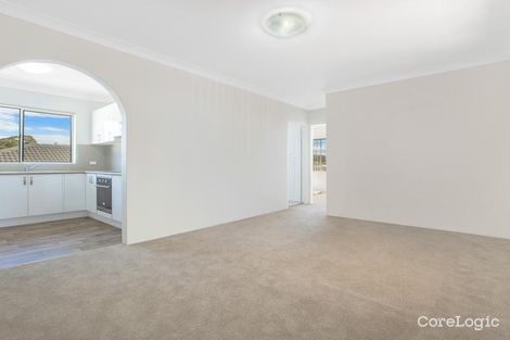 Property photo of 3/4 Gipps Crescent Barrack Heights NSW 2528