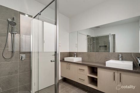 Property photo of 32 Canary View Beveridge VIC 3753