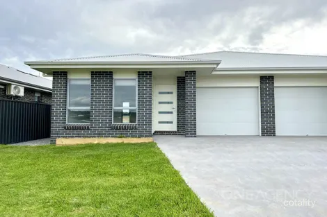 1/37 Bonneville Bvd, Goulburn, NSW 2580