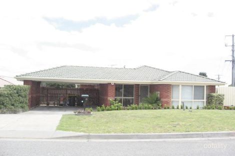 Property photo of 1 Oakes Place Carrum Downs VIC 3201