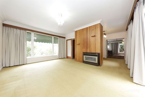 Property photo of 26 Alvie Road Mount Waverley VIC 3149