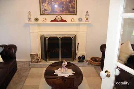 Property photo of 3 Jacaranda Place Aberfoyle Park SA 5159