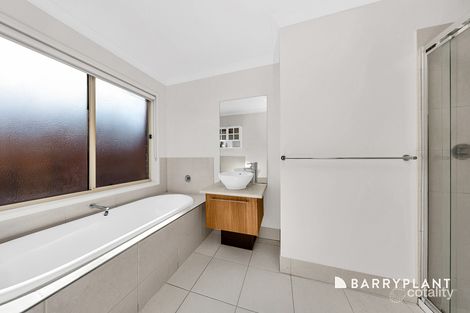 Property photo of 4 Jezwing Avenue South Morang VIC 3752