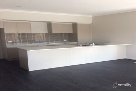 Property photo of 102 Evesham Drive Point Cook VIC 3030